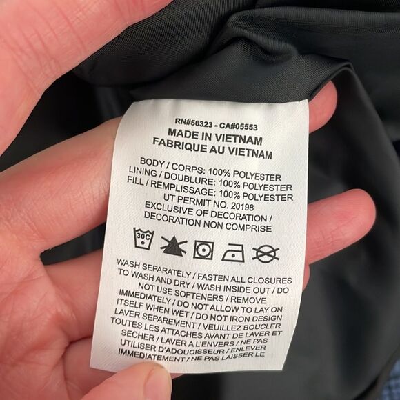 NWT Nike Sportswear Classic Puffer Therma-Fit Loose Fit Vest Black Women Size M - Picture 13 of 13